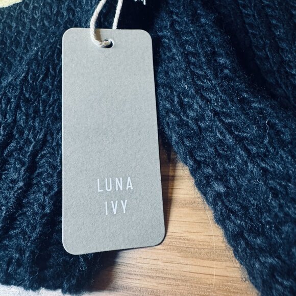 Luna Ivy Smiley Face Open Front Black Sweater Cardigan Size M NEW WITH TAG - Picture 4 of 9